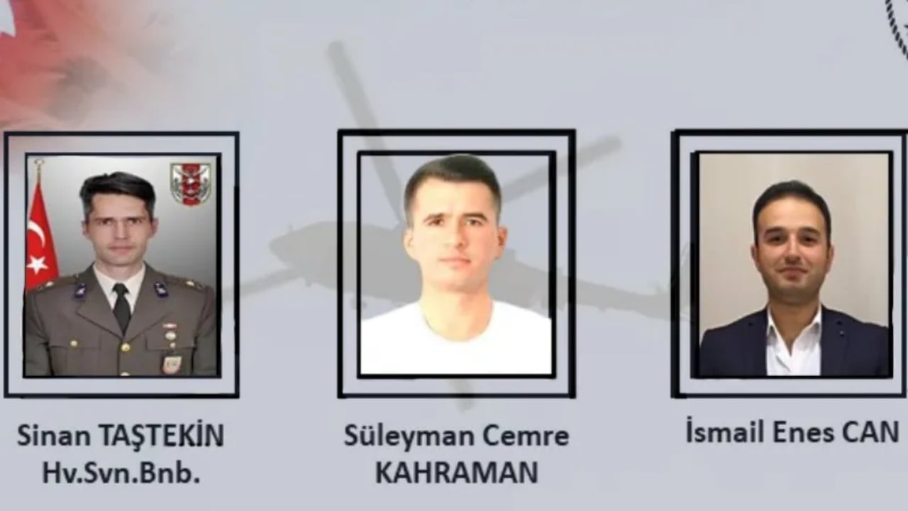 Foto - Tüm Türkiye’yi yasa boğan kazada ilk cenaze namazı Katar’da kılındı! Şehitlerimizin naaşları Türkiye’ye uğurlandı