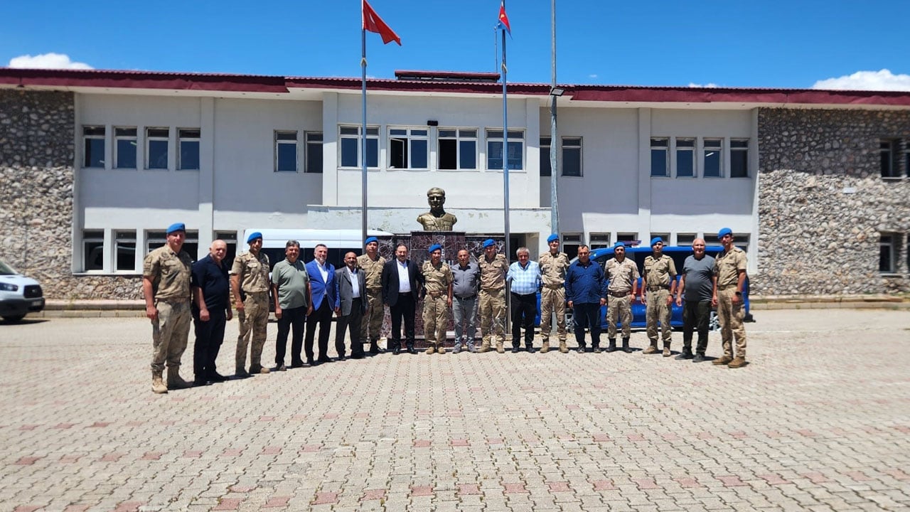 Foto - Tunceli’deki huzuru yerinde gördüler! Terörden temizlenen bölgede 40 yıl sonra buluştular