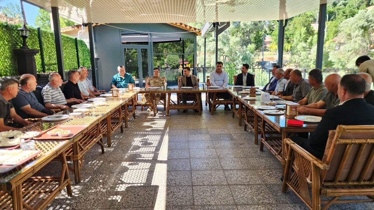 Foto - Tunceli’deki huzuru yerinde gördüler! Terörden temizlenen bölgede 40 yıl sonra buluştular