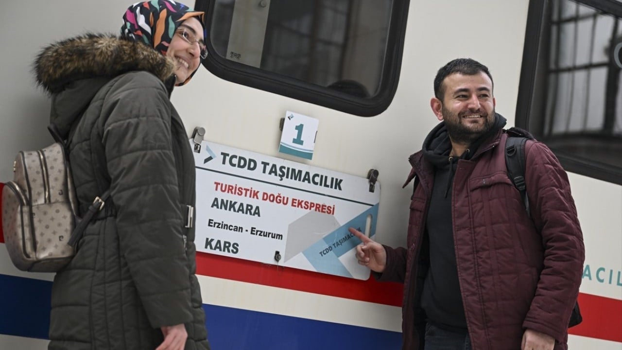 Foto - Turistik Doğu Ekspresi yeni sezona başladı! Bakan Uraloğlu ilk seferi uğurladı