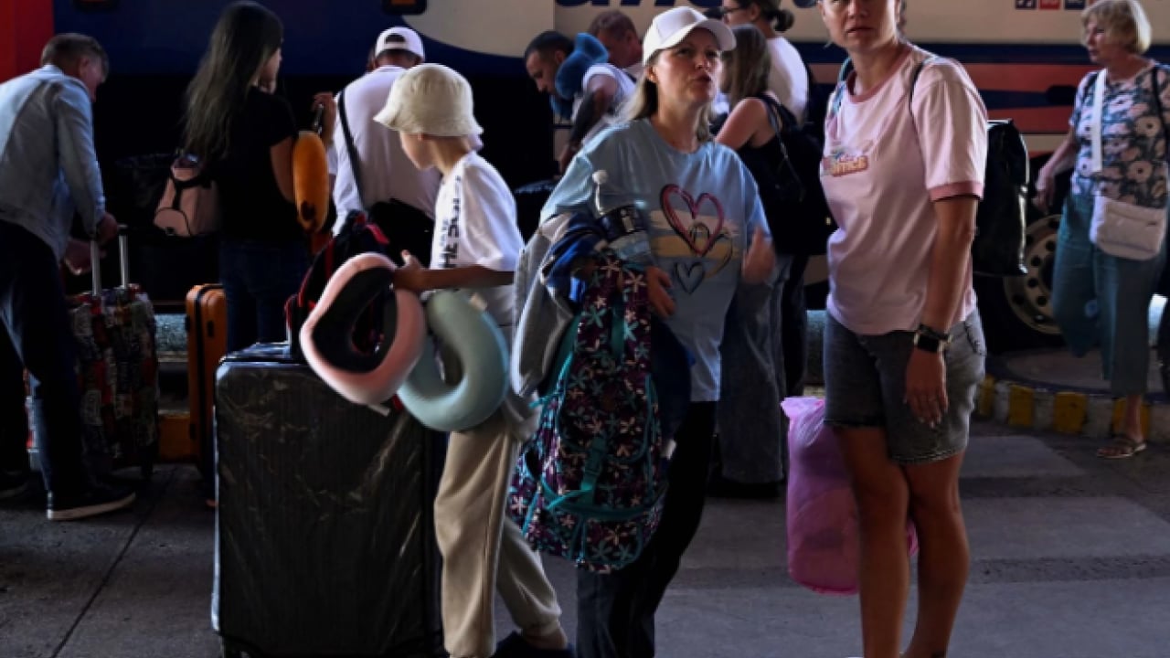 Foto - Turistler ülkeyi terk ediyor! Elektrik kesildi! Uçuşlar iptal! Oteller kapandı