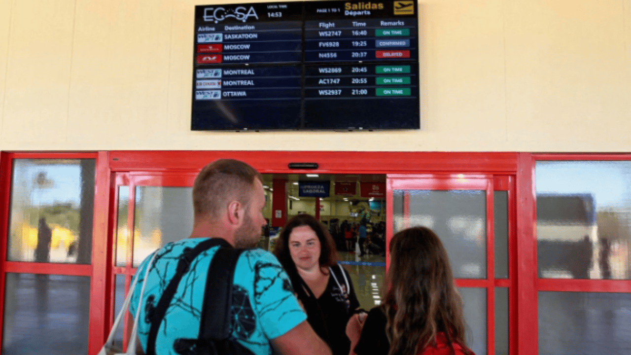 Foto - Turistler ülkeyi terk ediyor! Elektrik kesildi! Uçuşlar iptal! Oteller kapandı