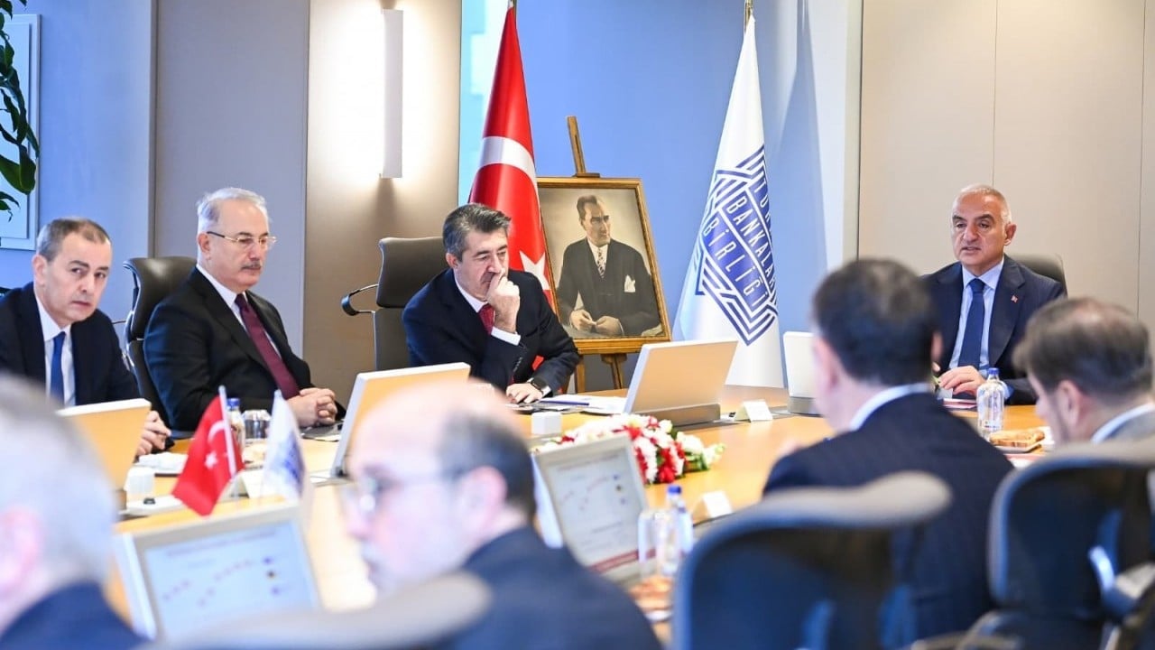 Foto - Türkiye’nin turizm gündemi masaya yatırıldı! Bakan Ersoy’dan açıklama 
