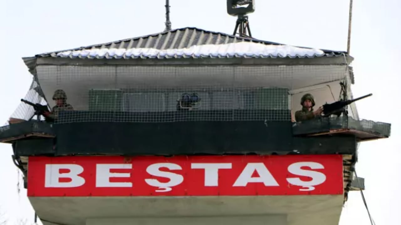 Foto - Türkiye sınıra duvar örüyor! Mehmetçiğin elleri tetikte!