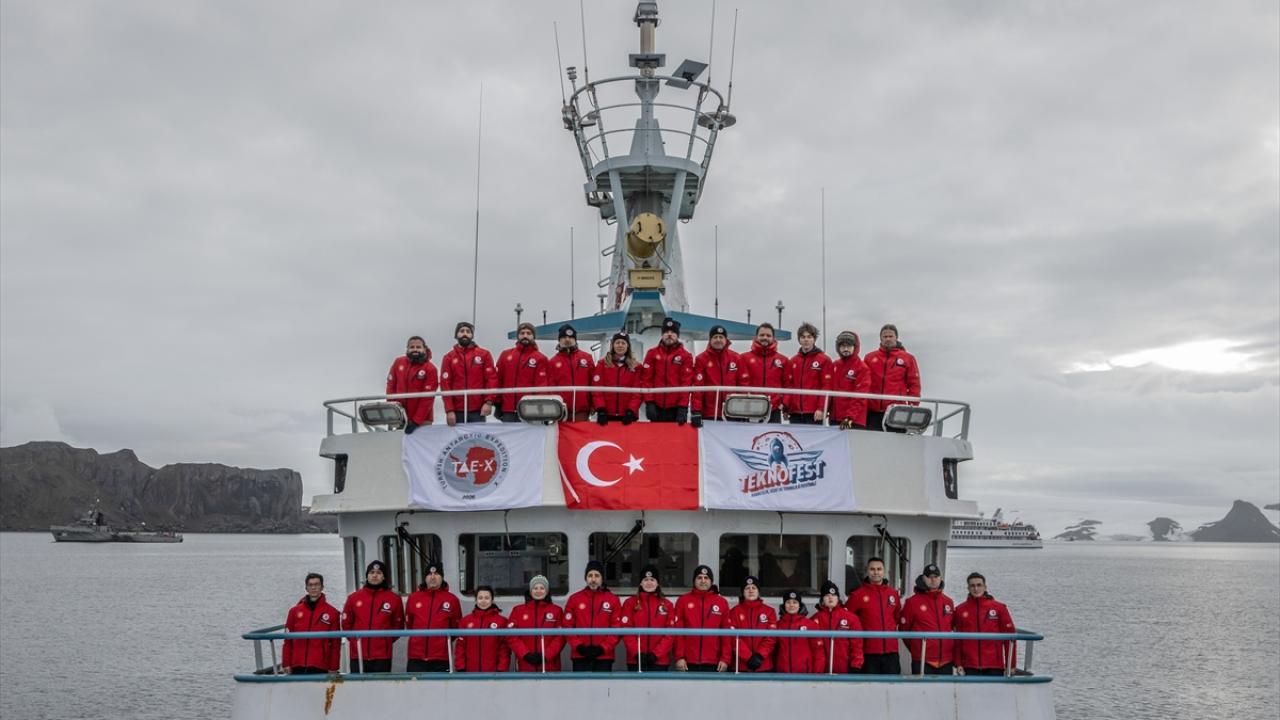 Foto - Türk bilim ekibi, Antarktika’ya ulaştı! Beyaz Kıta’da faaliyete başladılar