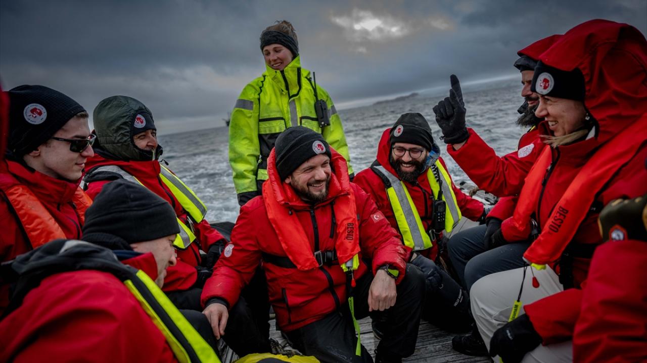 Foto - Türk bilim ekibi, Antarktika’ya ulaştı! Beyaz Kıta’da faaliyete başladılar