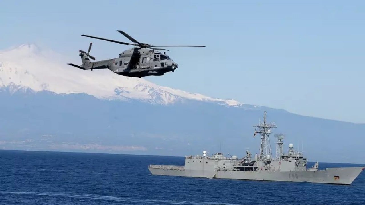 Foto - Türk denizaltısı, karakol uçağıyla ülke sularına girdi! Tuğamiralden kritik açıklama geldi