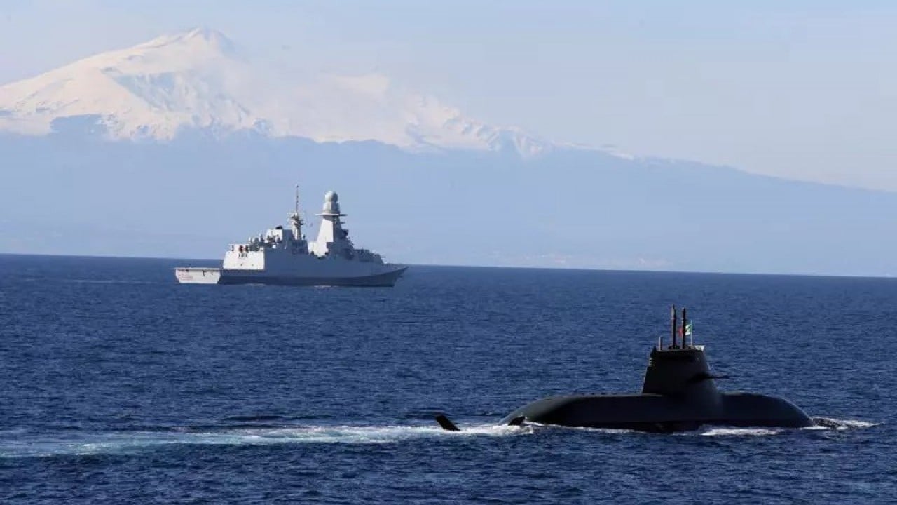 Foto - Türk denizaltısı, karakol uçağıyla ülke sularına girdi! Tuğamiralden kritik açıklama geldi