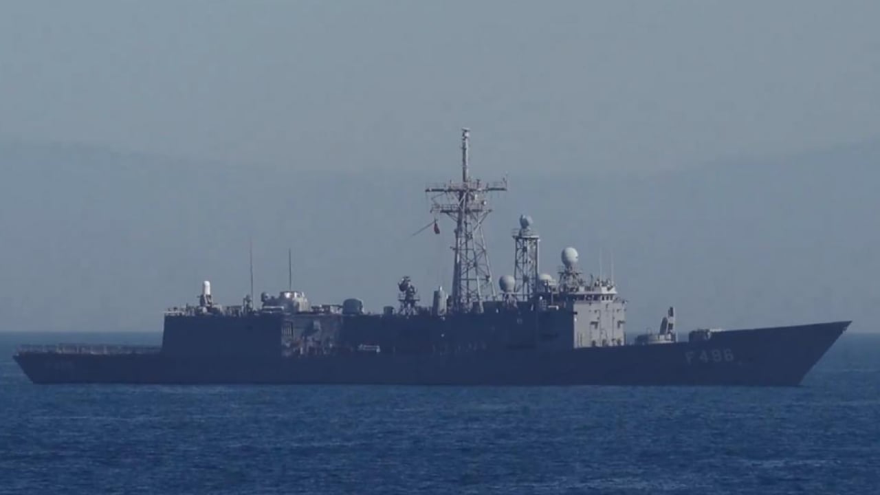 Foto - Türk donanması uzak denizlerde sondaj nöbetinde: ‘Çağrı Bey’e çelik zırh!