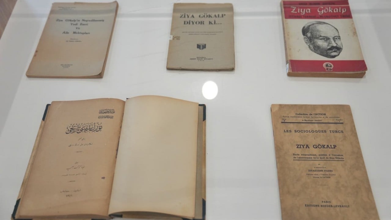 Foto - Türk dünyasına 5 lehçede dev eser: Bakan Ersoy: Tarihimize ve kültürümüze saldırdılar...