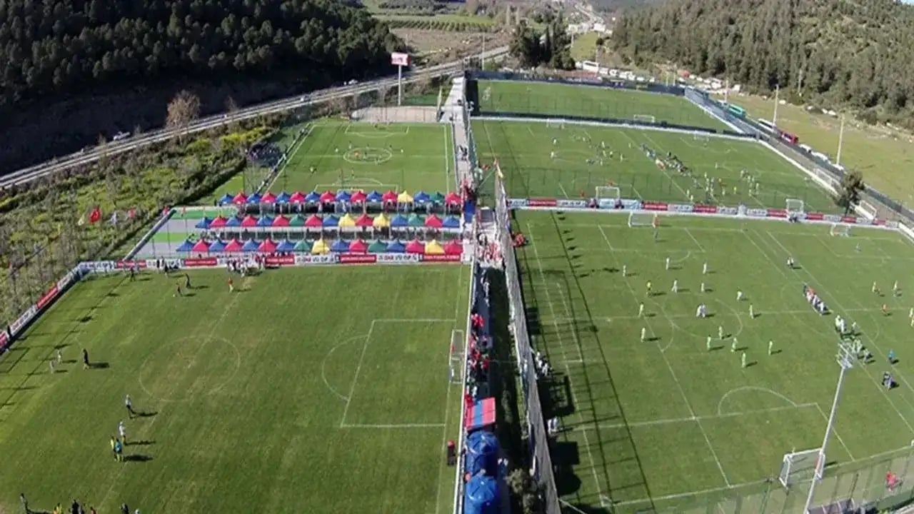 Foto - Türk futbolunda tarihi deprem! Efsane kulüp resmen satışa çıkarıldı