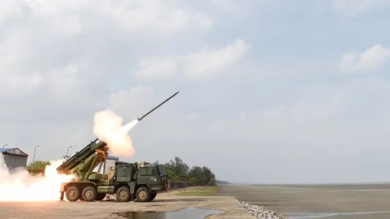 Foto - 'Türk İHA'larını vuracağız' diyorlardı! 120 km menzilli füzeyi ateşlediler