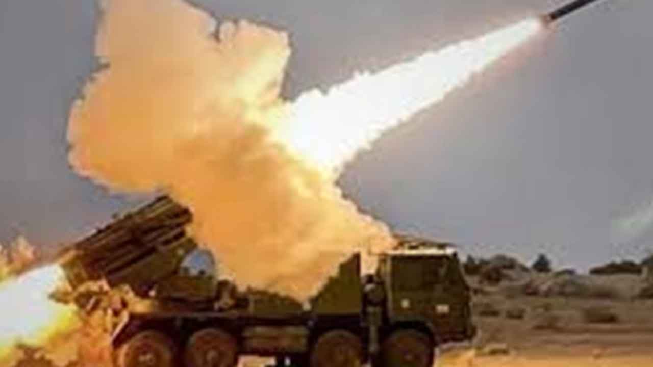 Foto - 'Türk İHA'larını vuracağız' diyorlardı! 120 km menzilli füzeyi ateşlediler