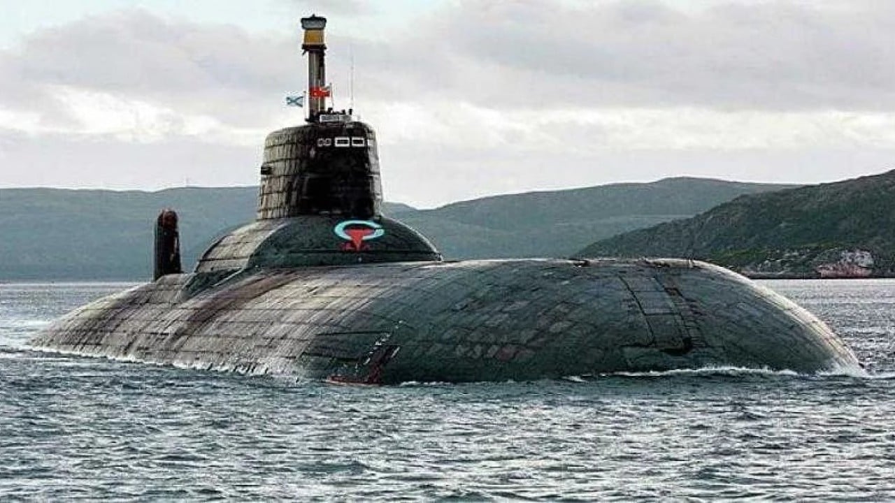 Foto - 'Türk İHA'larını vuracağız' diyorlardı! Nükleer balistik füze denizaltısı ve savaş gemisini suya indirdiler