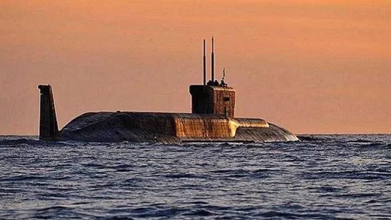 Foto - 'Türk İHA'larını vuracağız' diyorlardı! Nükleer balistik füze denizaltısı ve savaş gemisini suya indirdiler