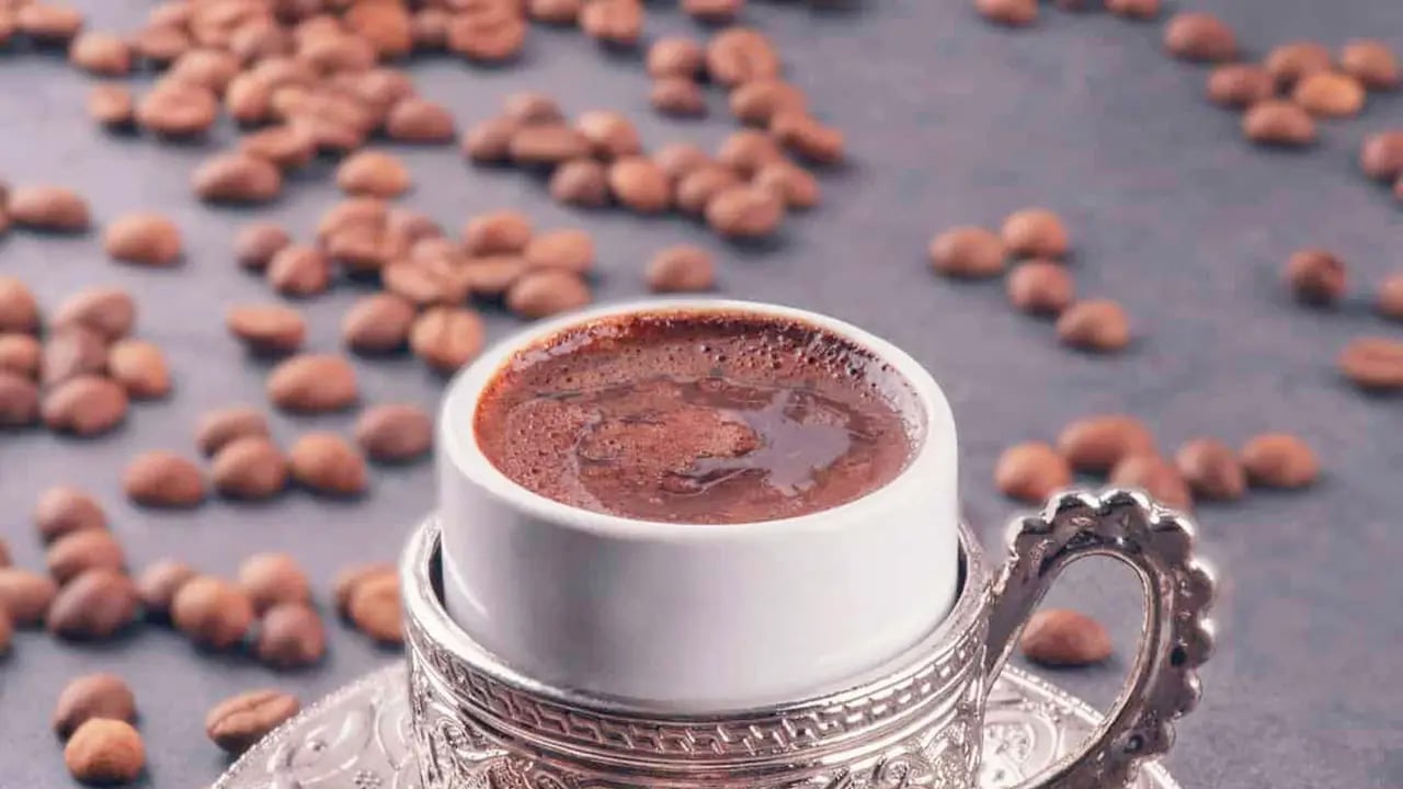 Foto - Türk kahvesi içmek zararlı mı? İhmal etmeyin diyerek öneriliyor, favori gösteriliyor! İp gibi inceltiyor