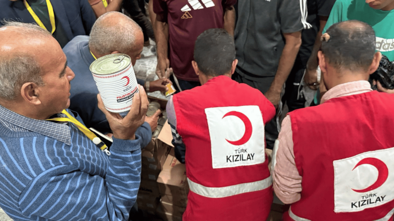 Foto - Türk Kızılay uluslararası yardımlarda zirvede: Gazze'ye ulaştırılan yardımların yüzde 48'i Türk Kızılay'dan...