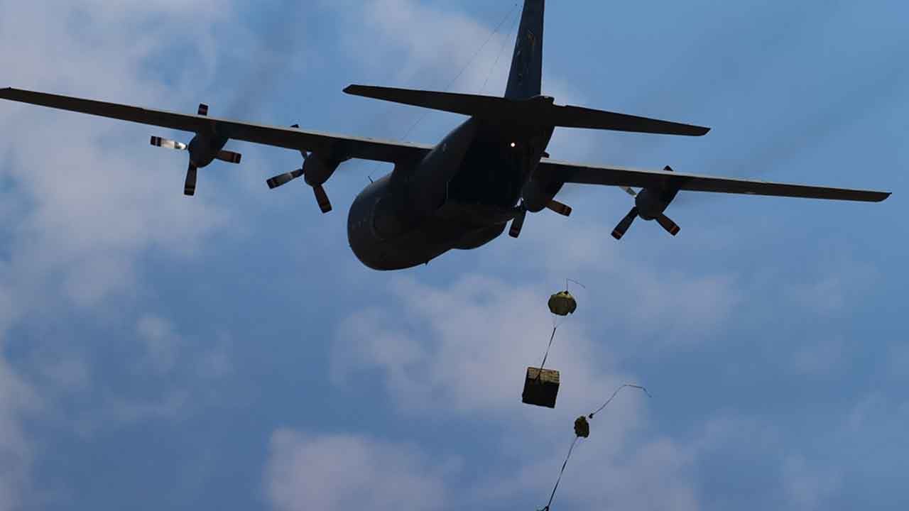 Foto - Tanklar yürüdü, helikopterler indirme yaptı, füzeler ateşlendi: Avrupa ülkesi neye uğradığını şaşırdı