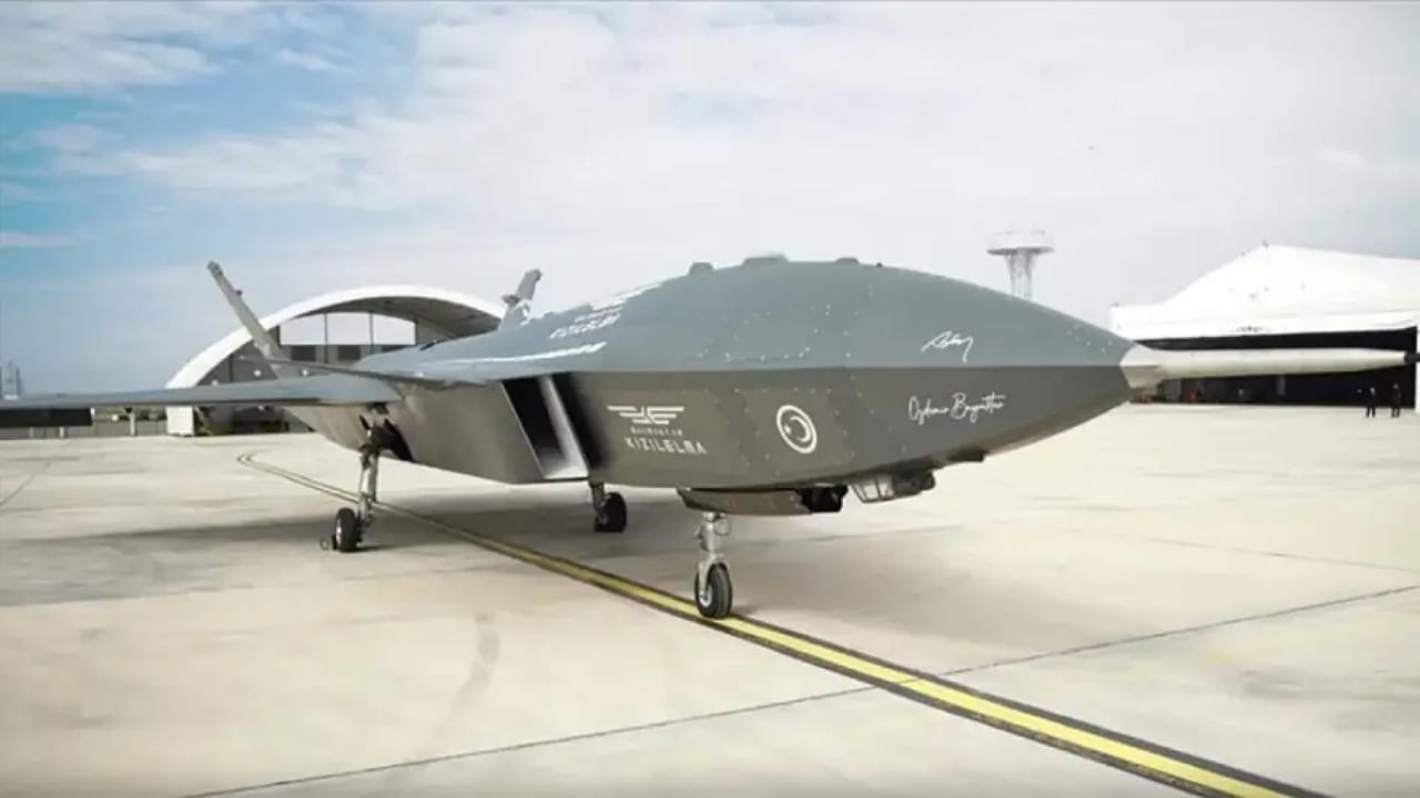 Foto - Türk savunma sanayiinde devrim! KIZILELMA, AKINCI ve Bayraktar TB3 onlarca "kamikaze"yi patır patır bırakacak