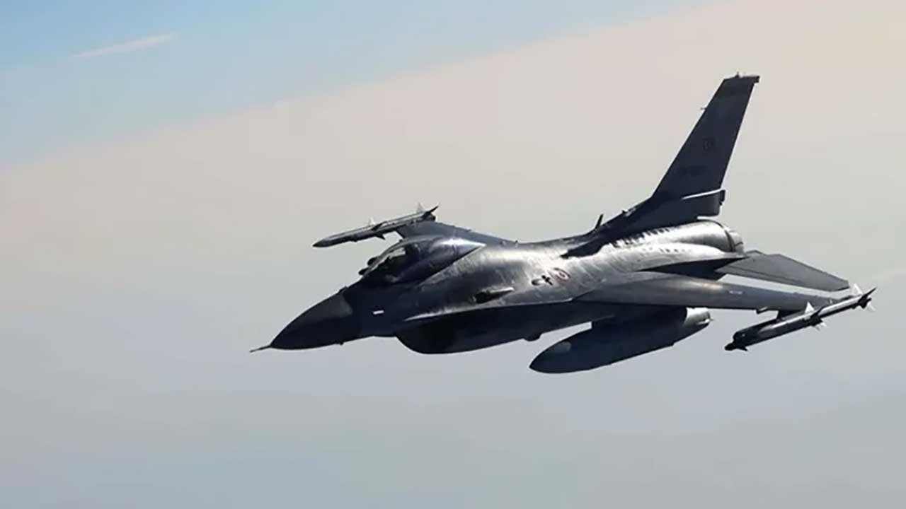 Foto - Türk savunma sanayiinden gövde gösterisi! Türkiye göklerde dünya devlerini zorluyor