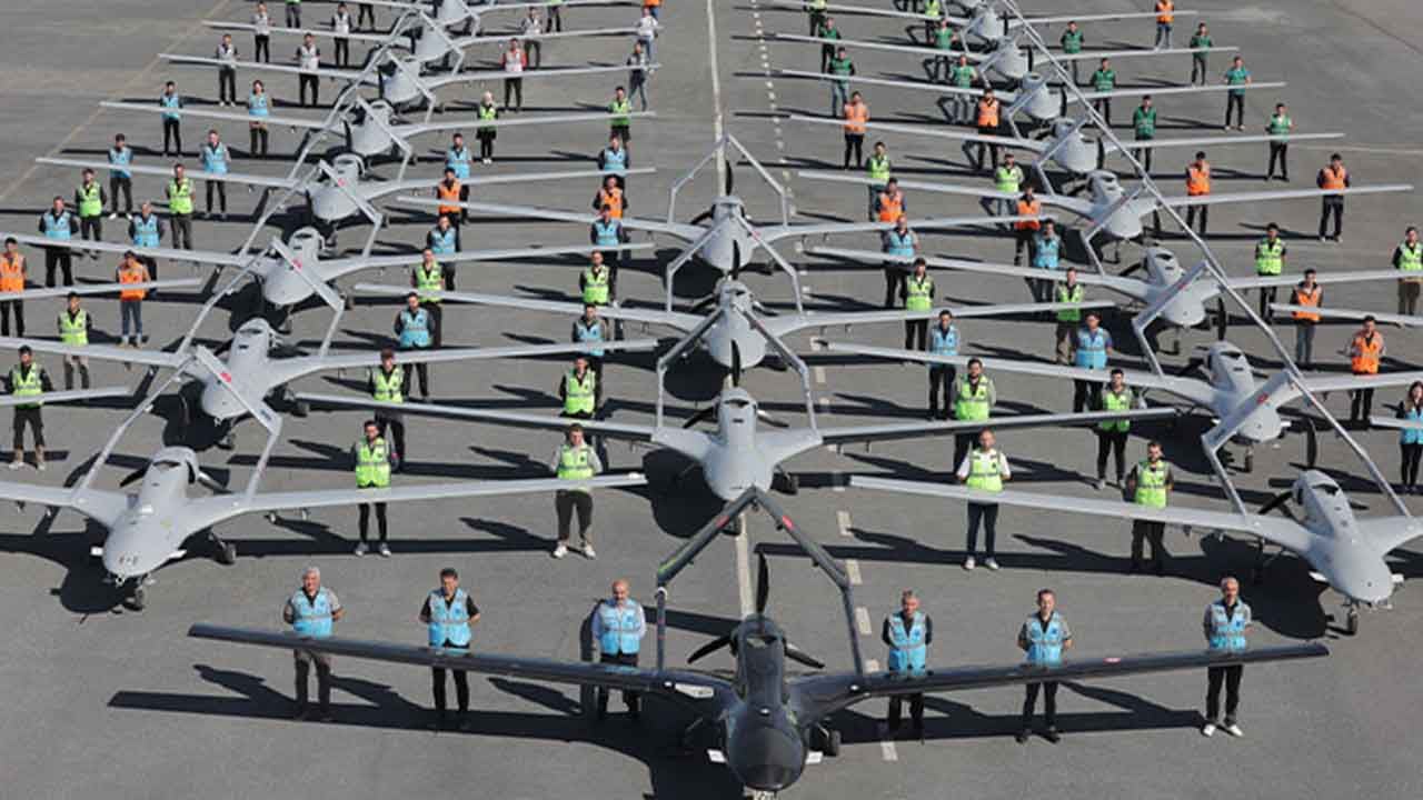 Foto - Türk SİHA'ları gündemi sarstı: Avcılar av oldu