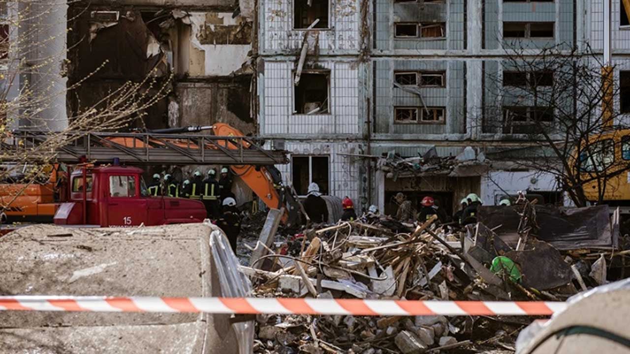 Foto - Türk SİHA'larının yer aldığı saldırıda S-400'ler atlatıldı! Ortalık yangın yerine döndü