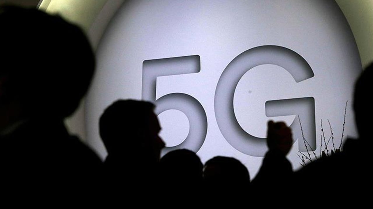 Türk Telekom’dan Türkiye’de bir ilk! 5G ile gerçek zamanlı mucize! CEO hologram oldu!