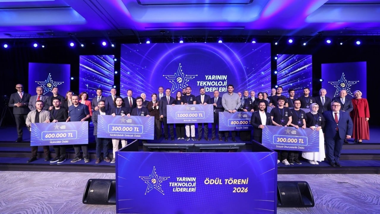 Foto - Turkcell’den 'Yarının Teknoloji Liderleri'ne 3 milyon 300 bin TL ödül!