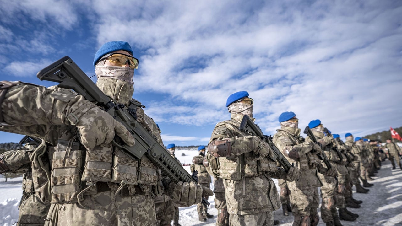 Foto - Türkiye, -17 derecede Sarıkamış'ta şehitleriyle yürüdü