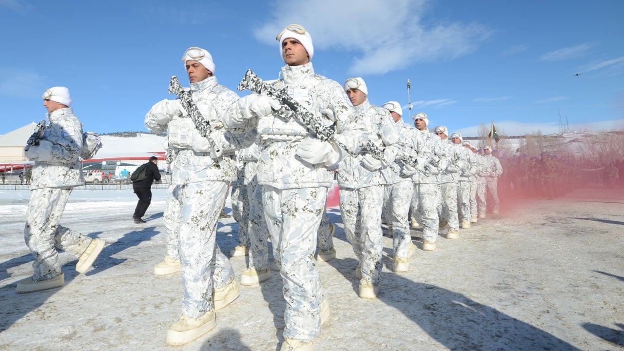 Foto - Türkiye, -17 derecede Sarıkamış'ta şehitleriyle yürüdü