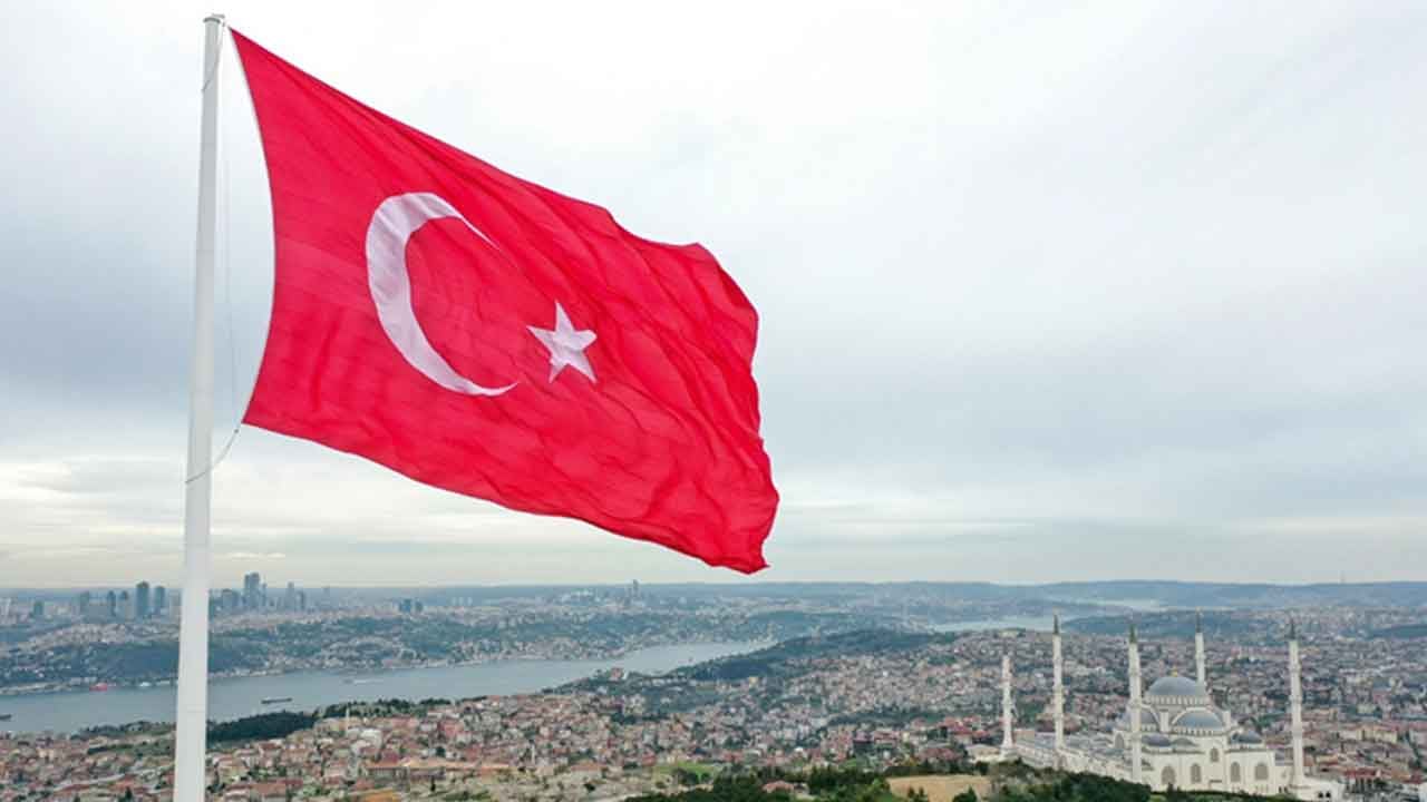 Foto - Türkiye çıkışı ülkede tozu dumana kattı: 2026 bizim için felaket bir yıl olacak