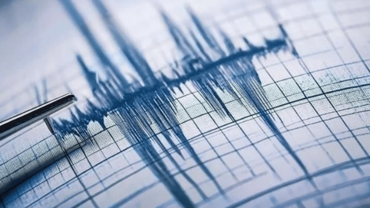 Foto - Türkiye beşik gibi sallanıyor! Aynı gün 3 ilde deprem! Yer Bilimci Prof. Dr. Naci Görür'den korkutan yorum