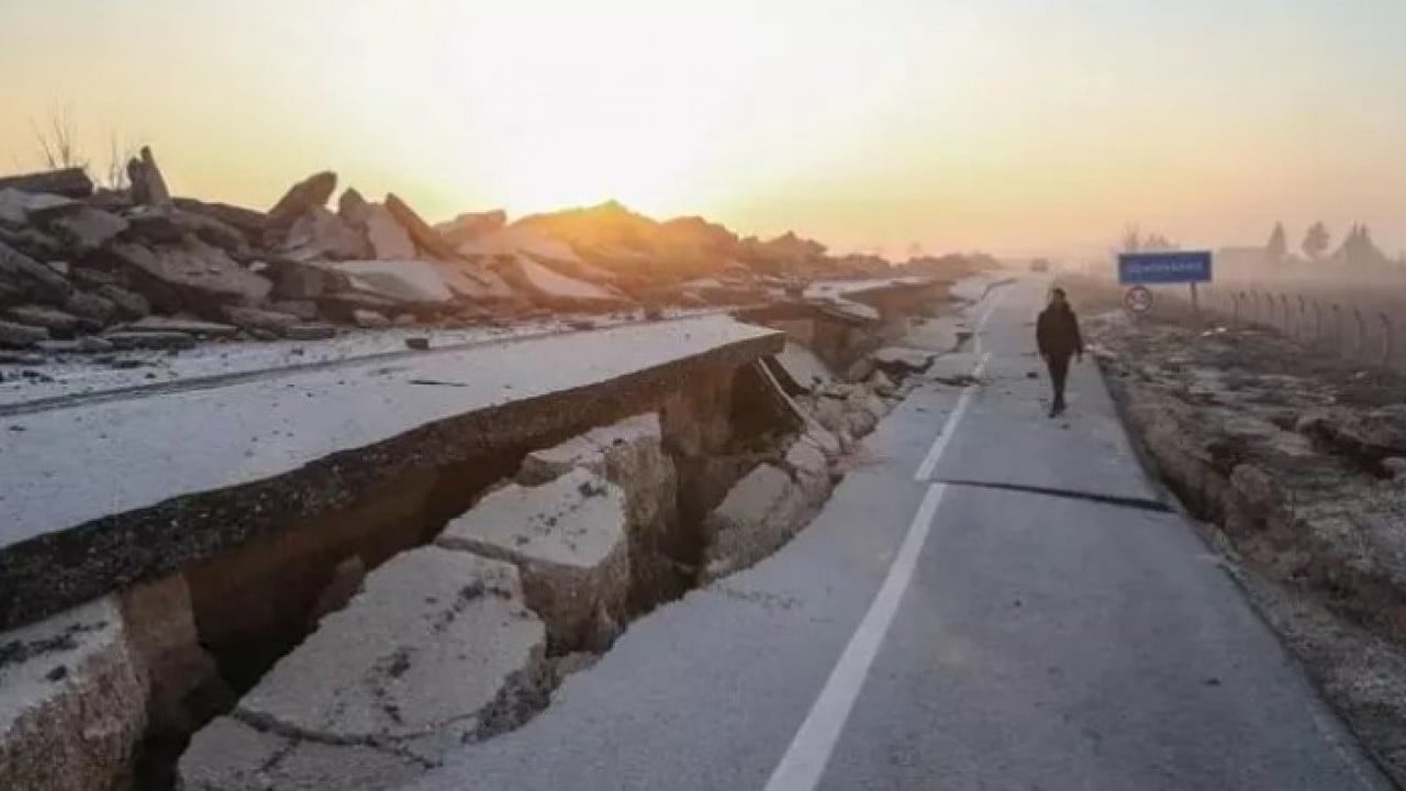 Foto - Türkiye beşik gibi sallanıyor: En tehlikeli fay hatları belli oldu!
