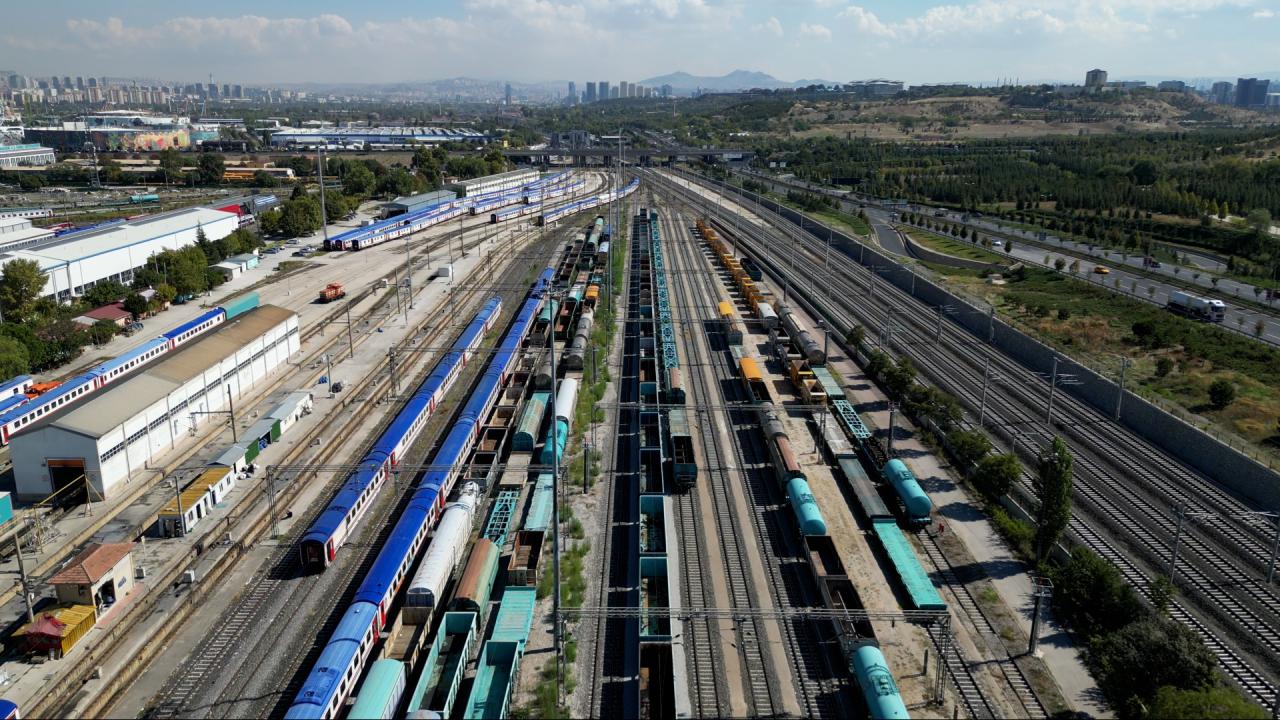 Foto - Türkiye, demir yolu yatırımlarında yeni bir döneme girdi! Stratejik 38 yeni demir yolu hattının projesi hazır