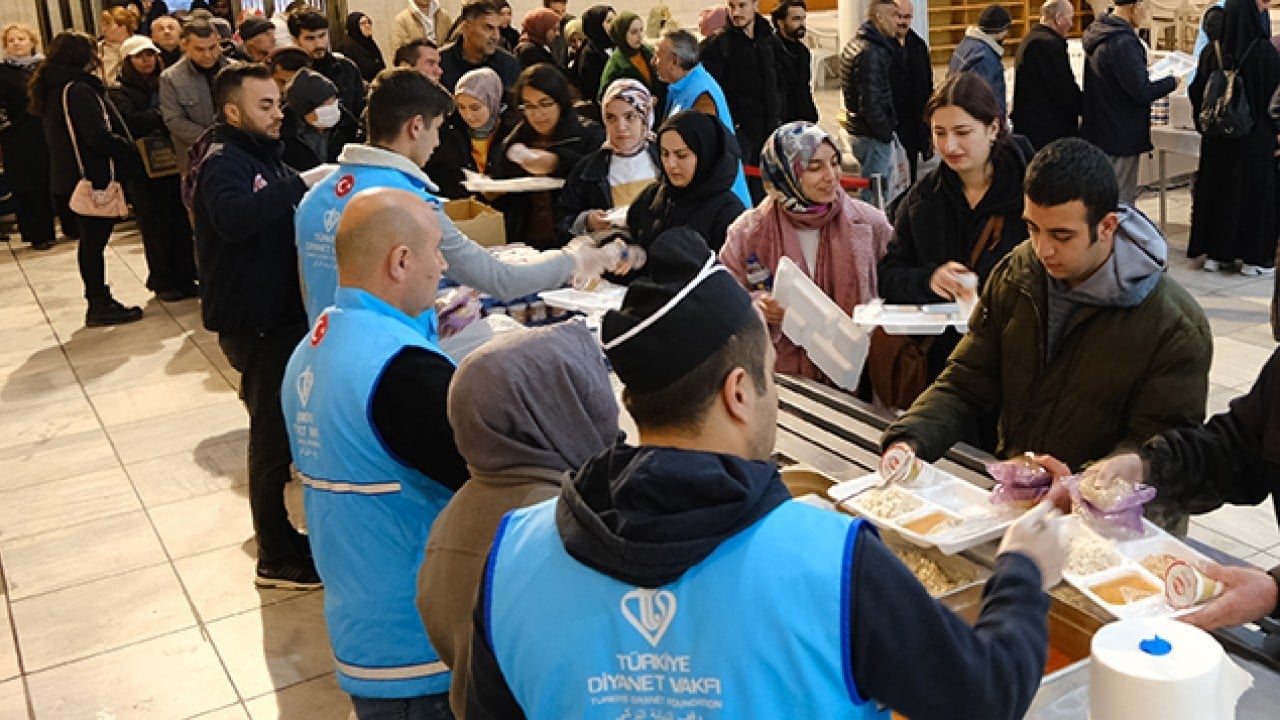 Foto - Türkiye Diyanet Vakfı ramazanda 87 ülkede 