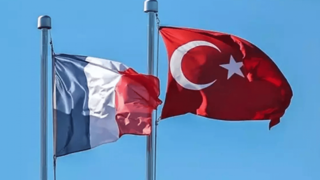 Foto - Cüzdanlara dikkat edin: Türkiye'den Fransa için seyahat uyarısı!