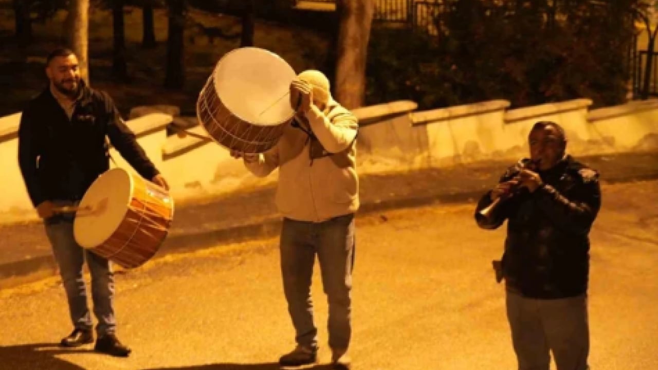 Foto - Türkiye genelinde Ramazan heyecanı: Davulcular ilk sahur için hazır