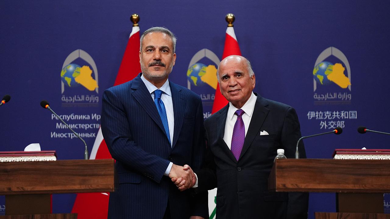 Foto - Türkiye ile anlaştılar: Su karşılığında petrol verecekler