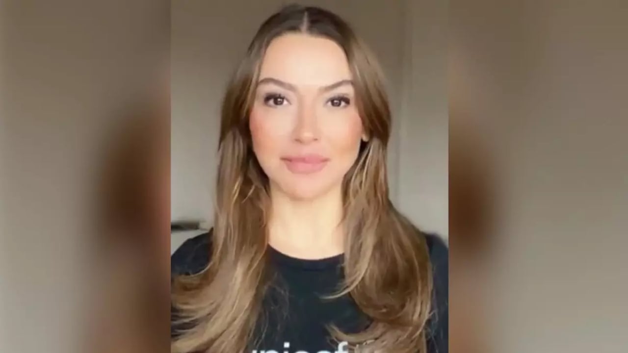 Foto - Türkiye ile ilgili son yaptığı hareket tepki çeken Hadise’ye AK Parti’den çok sert cevap: Vah zavallı vah