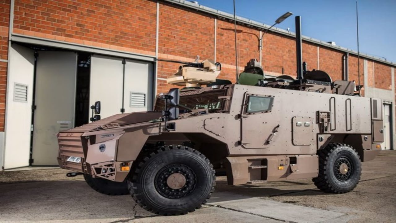 Foto - Türkiye korkusu resmen akıllarını aldı! Rus silahlarını çöpe atıp Fransızlara koştular