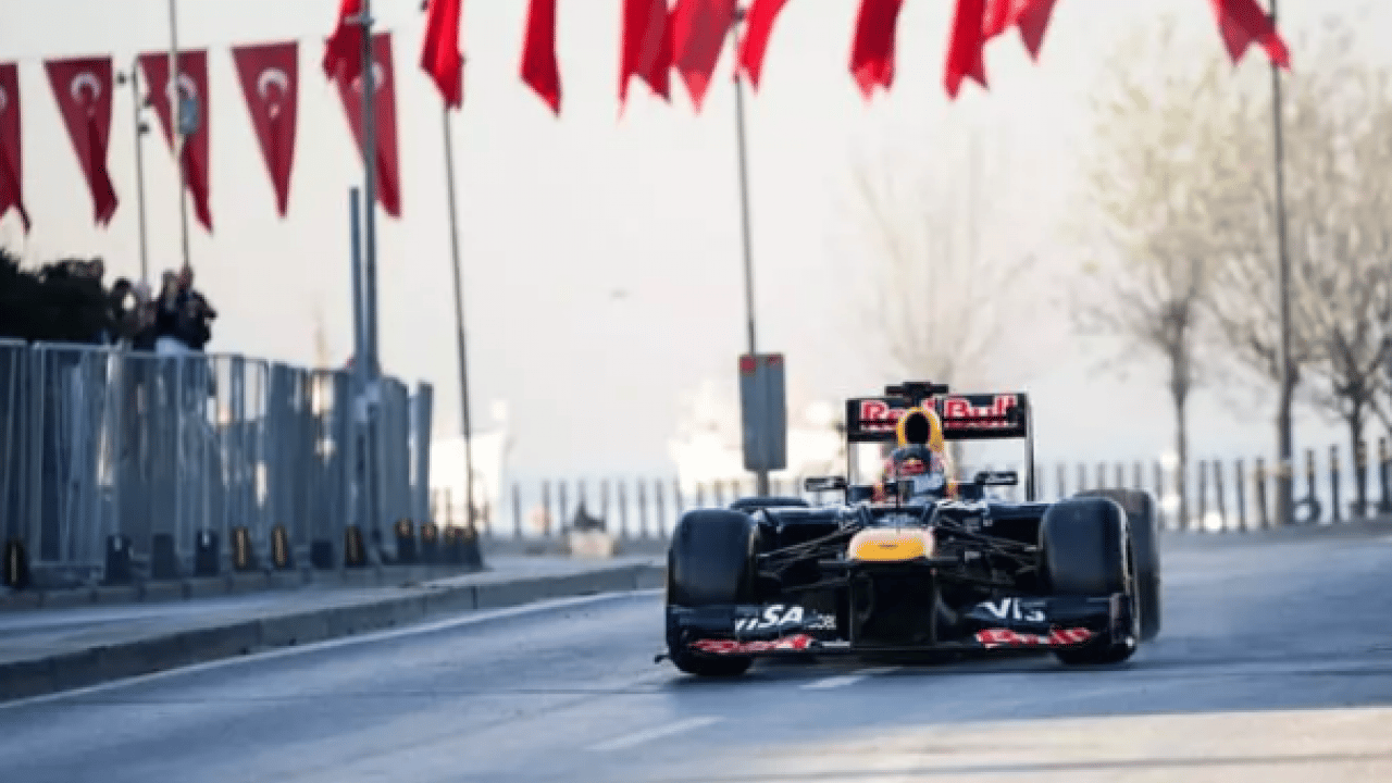 Foto - Türkiye sözleri gündem oldu! Japon Formula 1 pilotu İstanbul'a hayran kaldı!