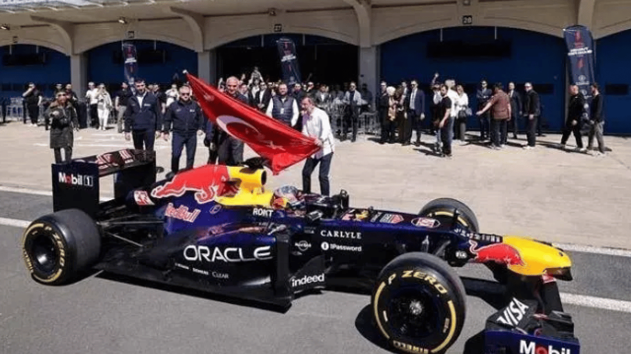 Foto - Türkiye sözleri gündem oldu! Japon Formula 1 pilotu İstanbul'a hayran kaldı!