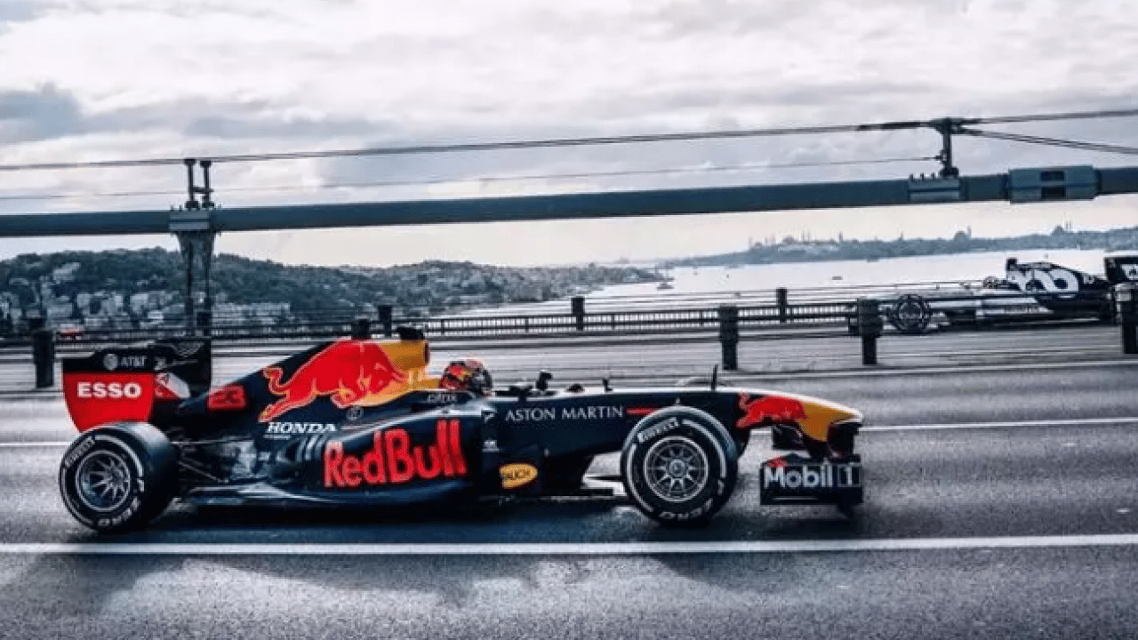 Foto - Türkiye sözleri gündem oldu! Japon Formula 1 pilotu İstanbul'a hayran kaldı!