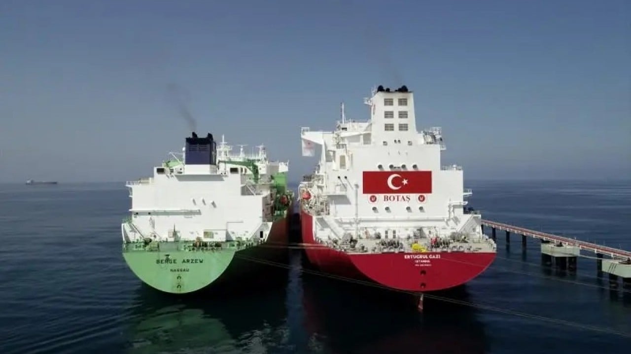 Foto - Türkiye topraklarından doğalgaz fışkıran ülkeyle masaya oturuyor: Rahat olun biz size verebiliriz