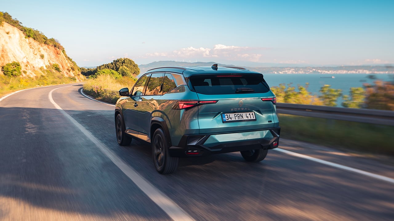 Foto - Türkiye üretimi yeni SUV Renault Boreal satışa sunuldu! 7 yıl garanti, hibrit motor, güçlü donanım!