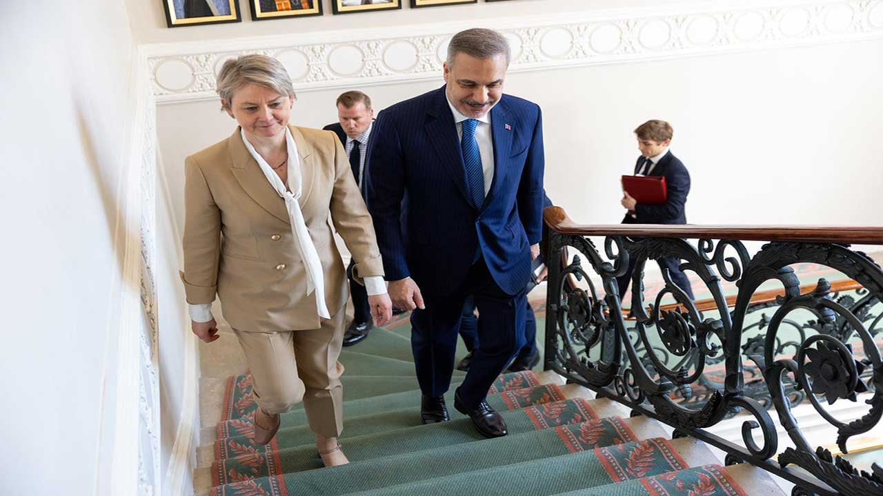 Foto - Türkiye ve İngiltere arasında yeni devir: Stratejik Ortaklık Belgesi imzalandı!