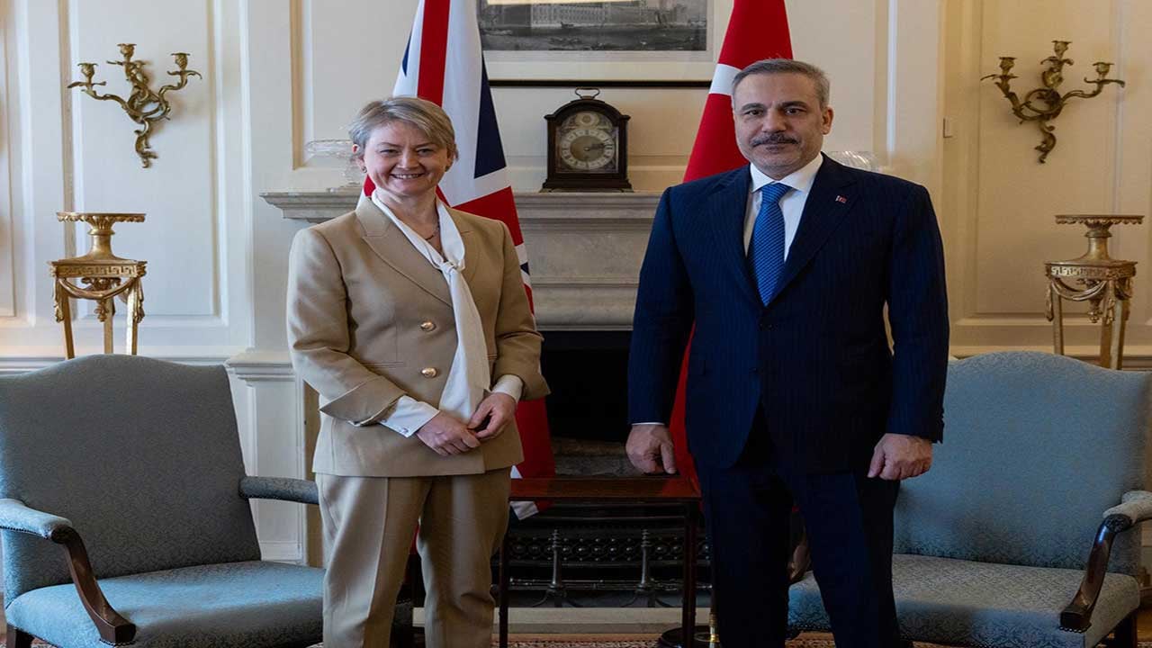 Foto - Türkiye ve İngiltere arasında yeni devir: Stratejik Ortaklık Belgesi imzalandı!