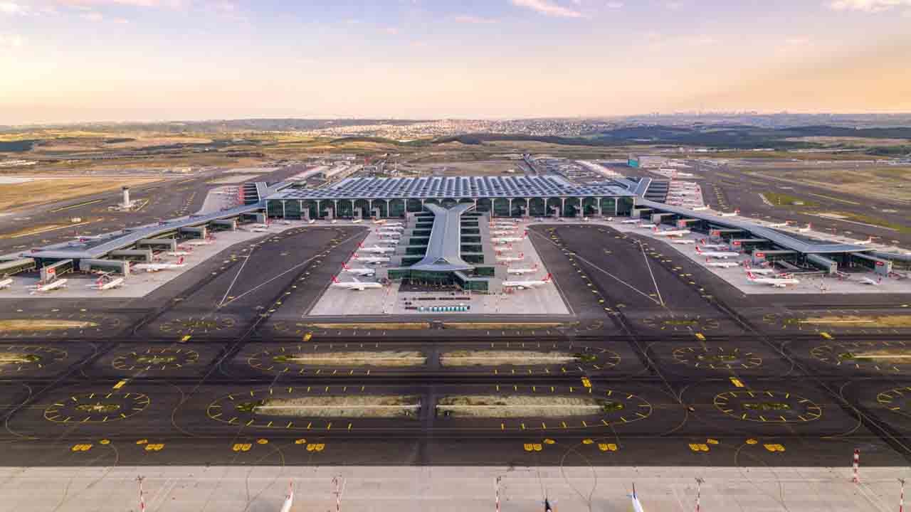 Foto - Türkiye yaptı istemezükçüler baktı: Havalimanı kapasitesi 26 AB ülkesinin nüfusunu solladı