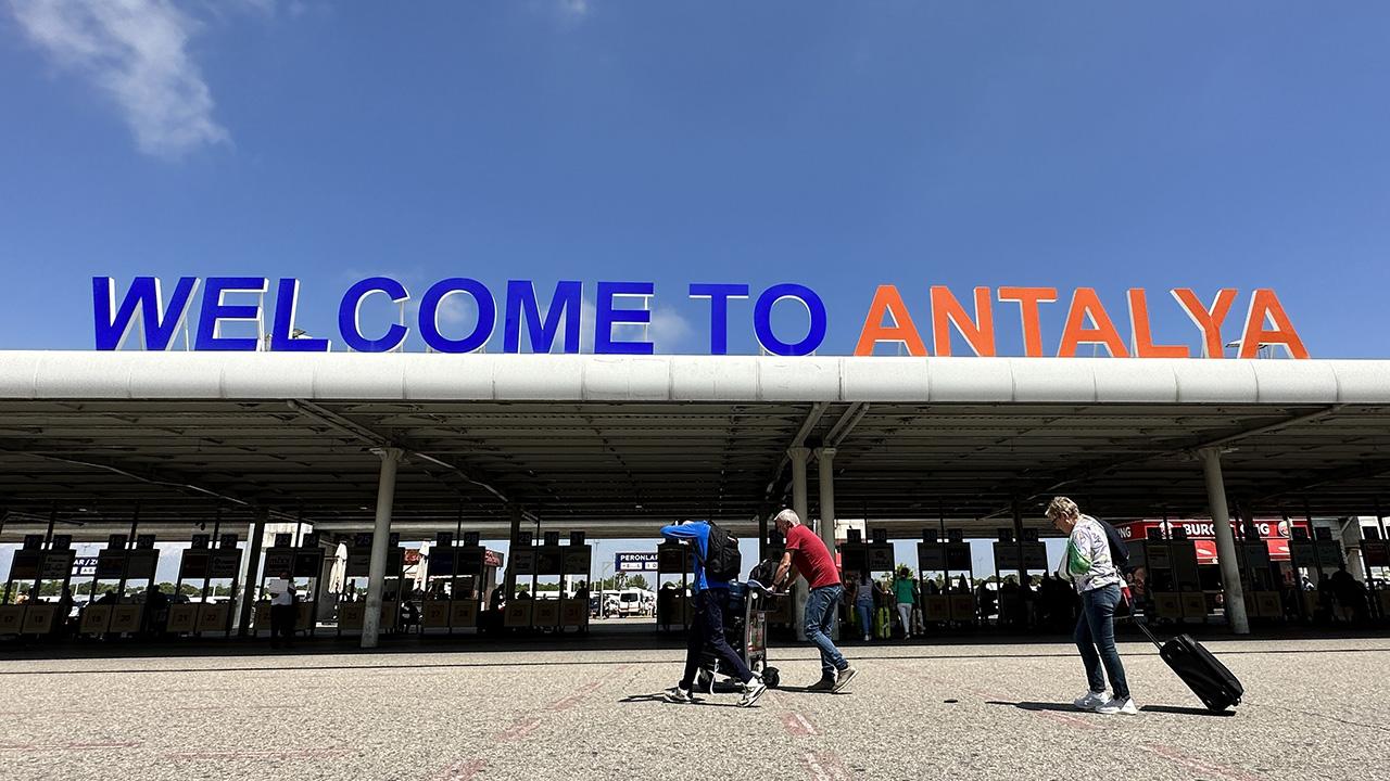 Foto - Türkiye’de bir ilk! Antalya Havalimanı'nda ‘İleri Seviye Hava Trafik Kontrol Sistemi’ dönemi yarın başlıyor