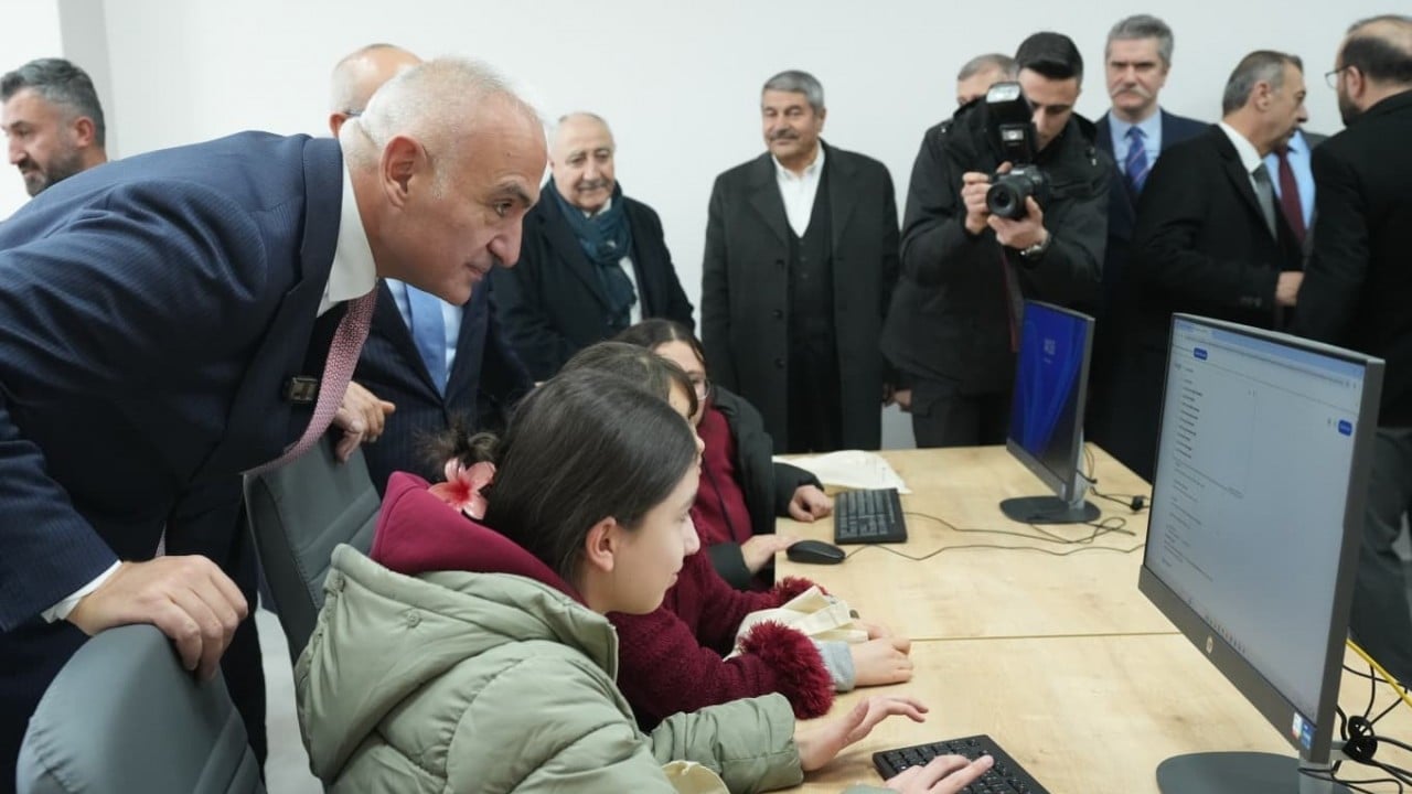 Foto - Türkiye’de kütüphanesiz yer kalmayacak! Bakan Ersoy açıkladı: Son 8 yılda 221 yeni kütüphane hizmete açıldı!
